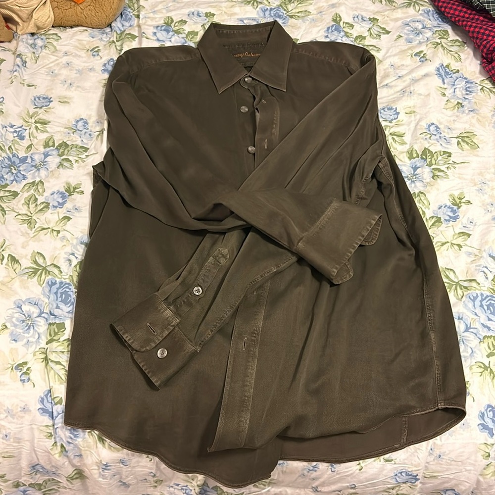 Tommy Bahama Casual Men’s Buttn-Down